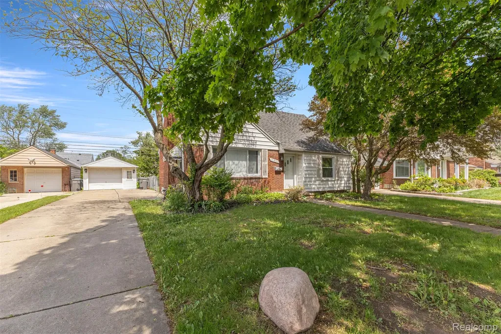 21311 Outer Drive Dearborn City MI 48124