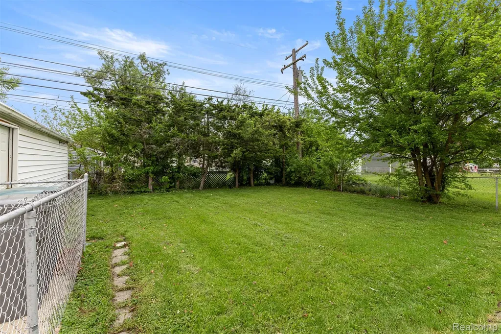 21311 Outer Drive Dearborn City MI 48124