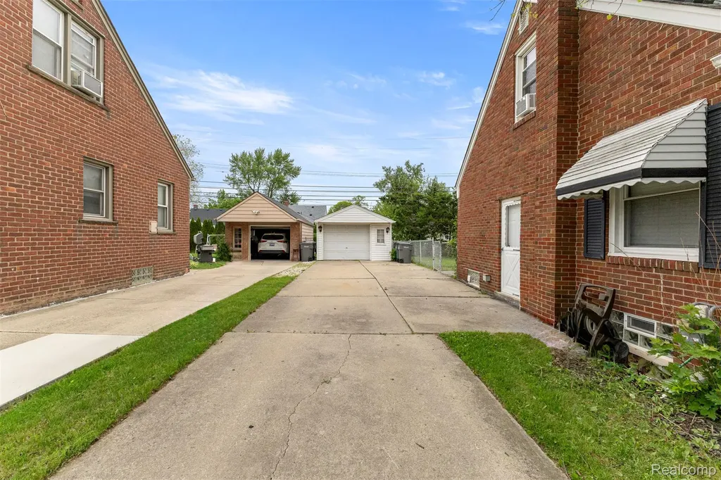 21311 Outer Drive Dearborn City MI 48124