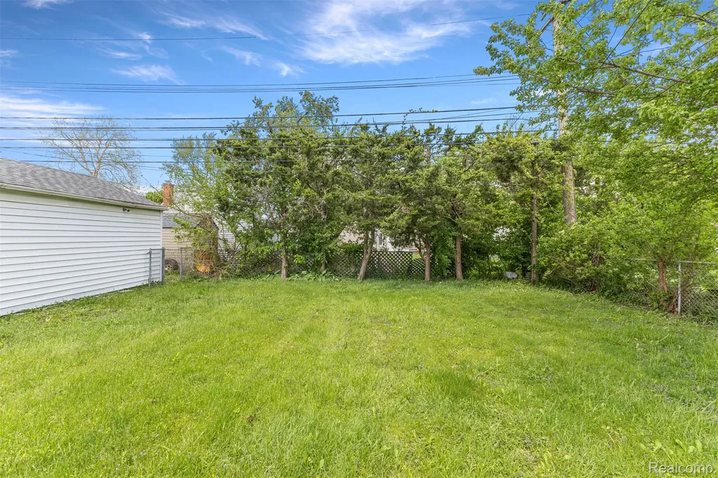 21311 Outer Drive Dearborn City MI 48124
