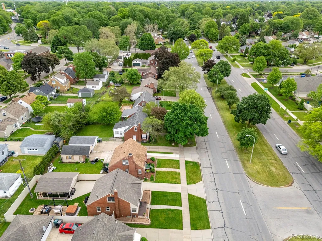 21311 Outer Drive Dearborn City MI 48124