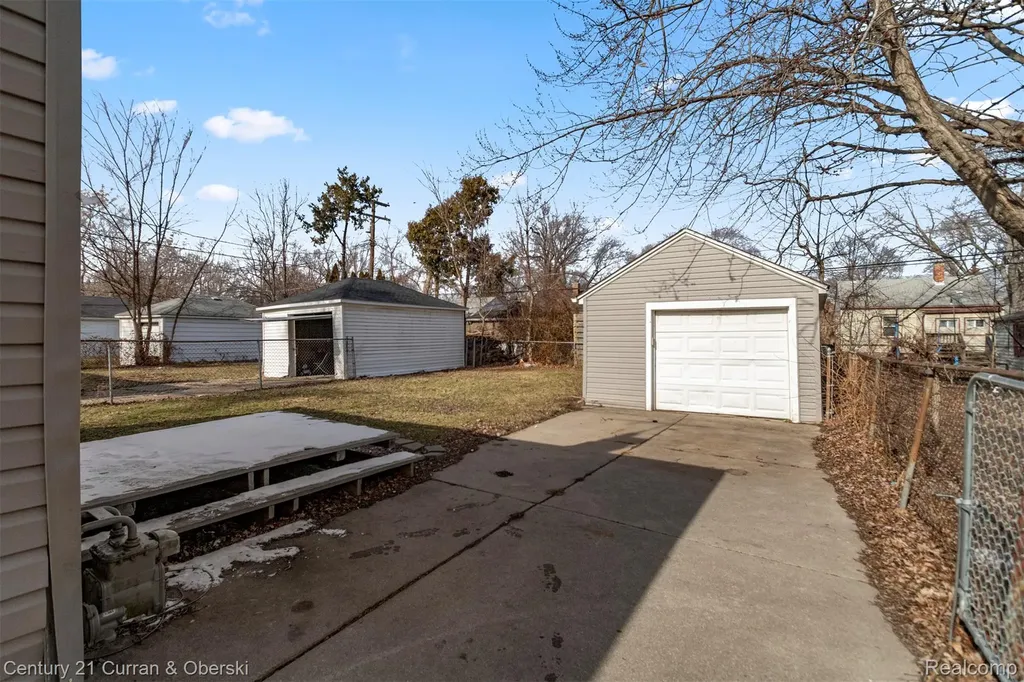 18777 Kingsville Street Harper Woods City MI 48225