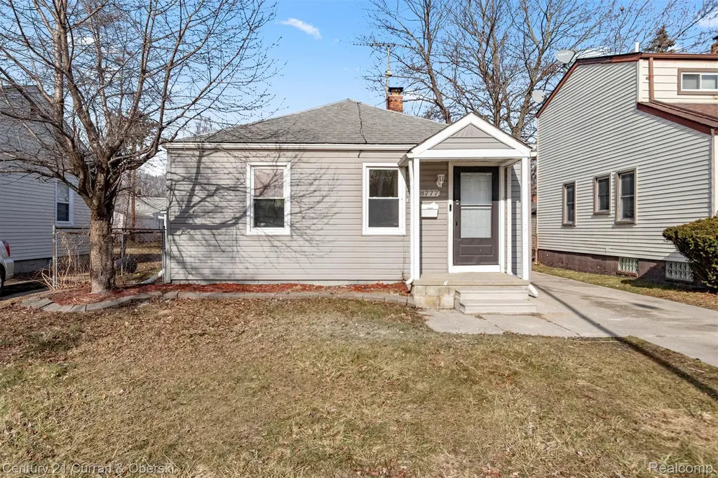 18777 Kingsville Street Harper Woods City MI 48225