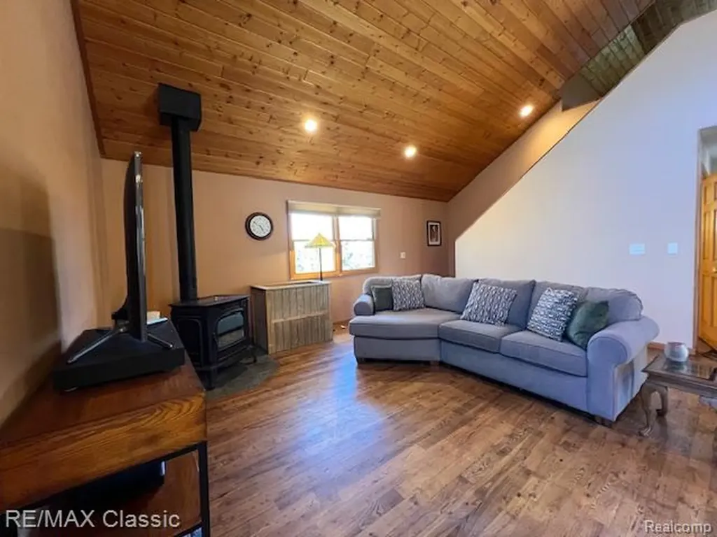 5091 W Kinney Road Summit Township MI 49431