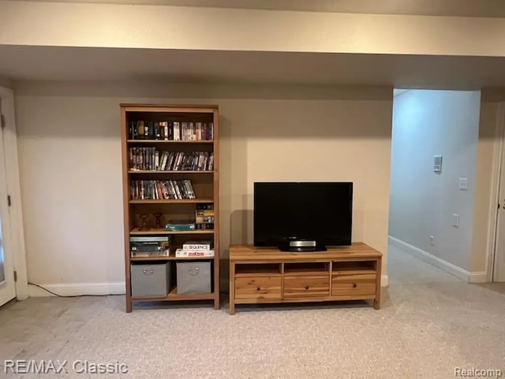 5091 W Kinney Road Summit Township MI 49431