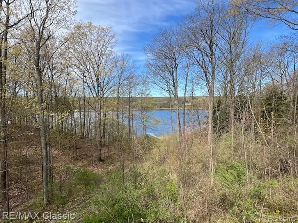 5091 W Kinney Road Summit Township MI 49431