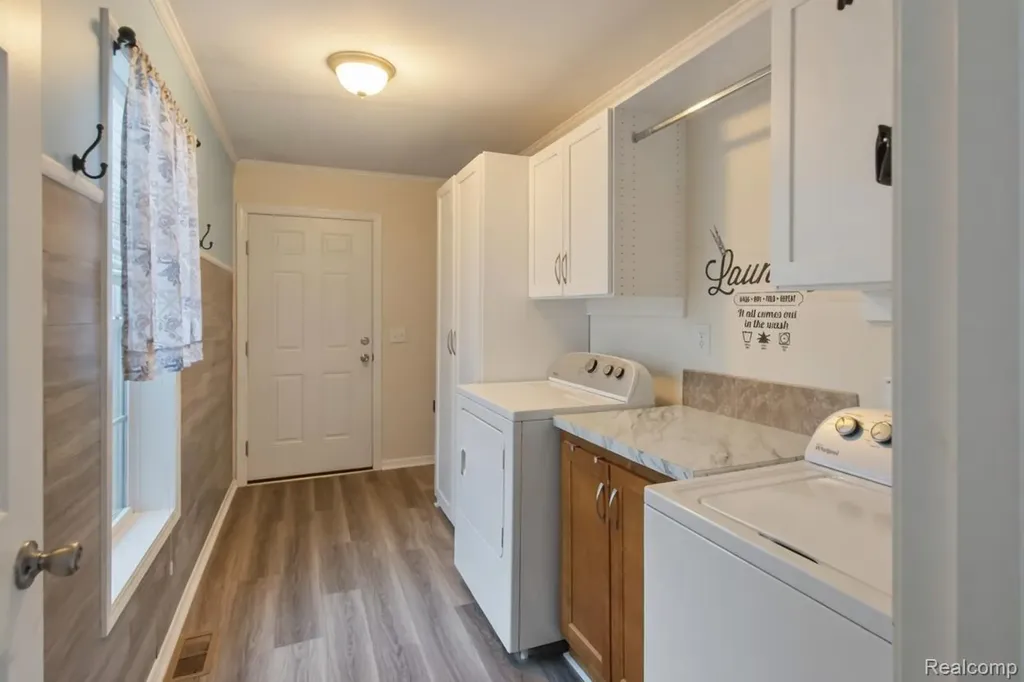 11160 Walden Court Green Oak Township MI 48178
