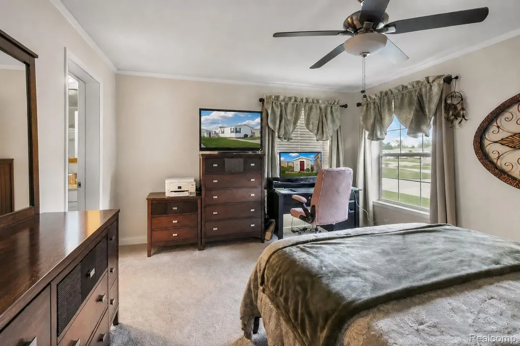 11160 Walden Court Green Oak Township MI 48178