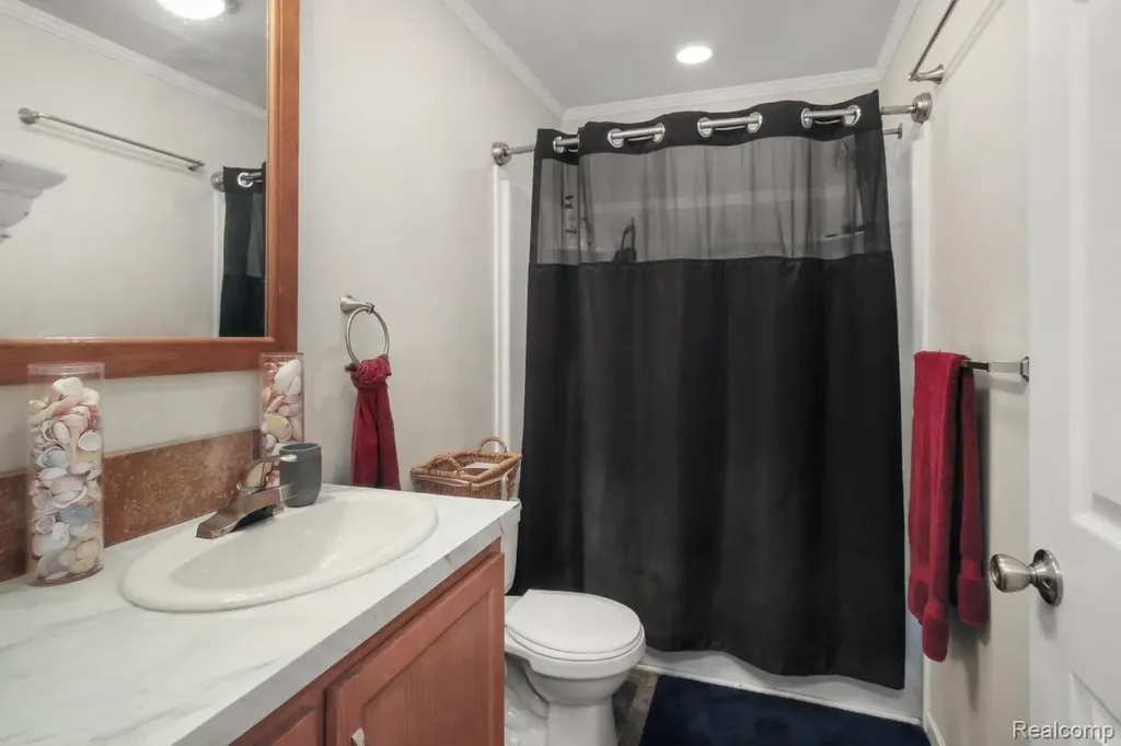 11160 Walden Court Green Oak Township MI 48178