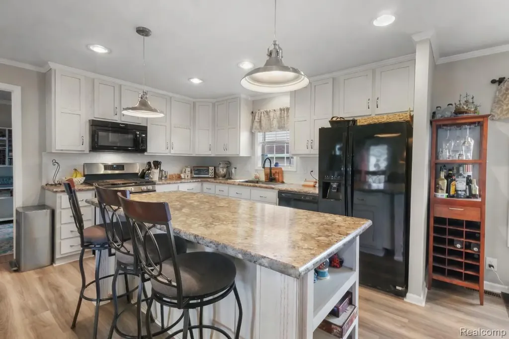 11160 Walden Court Green Oak Township MI 48178