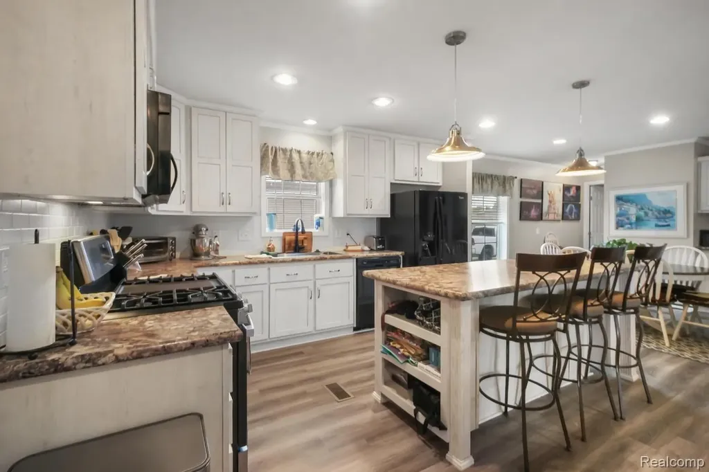 11160 Walden Court Green Oak Township MI 48178