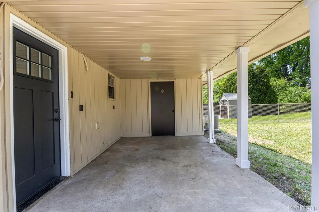 17215 Robert Street Melvindale City MI 48122