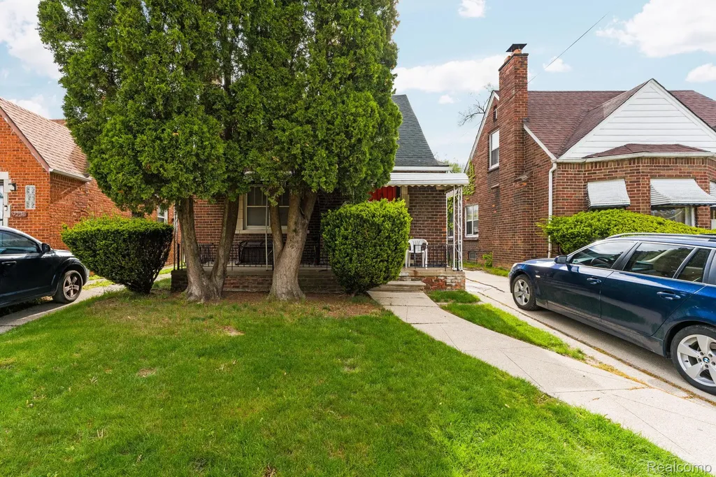 9230 Hartwell Street Detroit City MI 48228