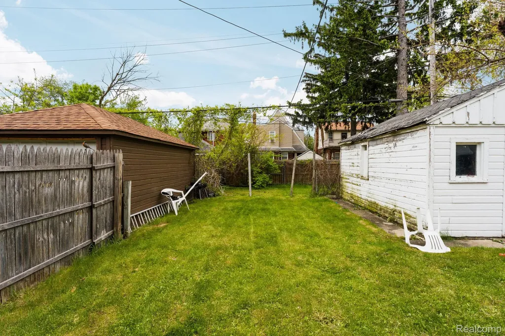 9230 Hartwell Street Detroit City MI 48228