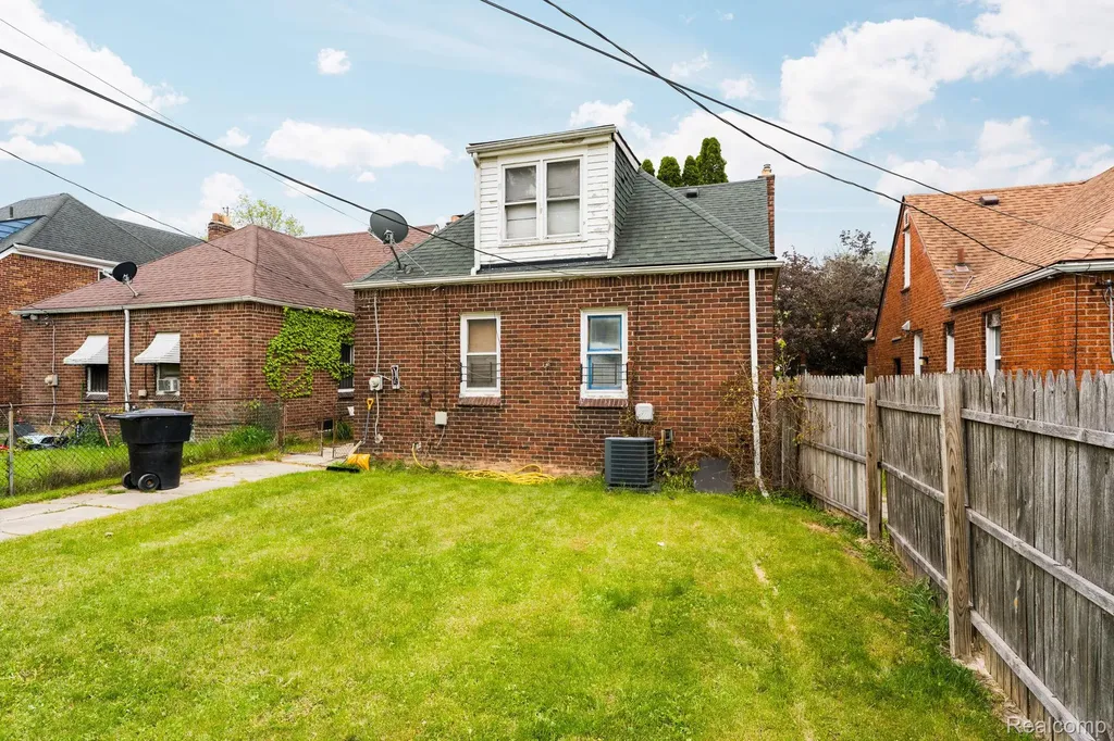 9230 Hartwell Street Detroit City MI 48228