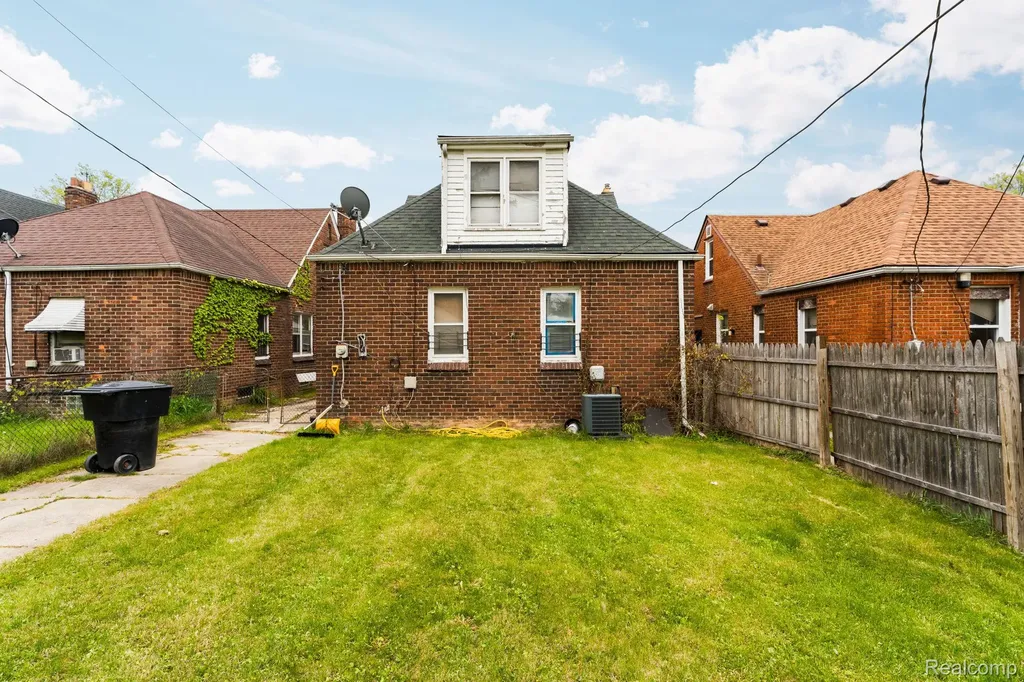 9230 Hartwell Street Detroit City MI 48228