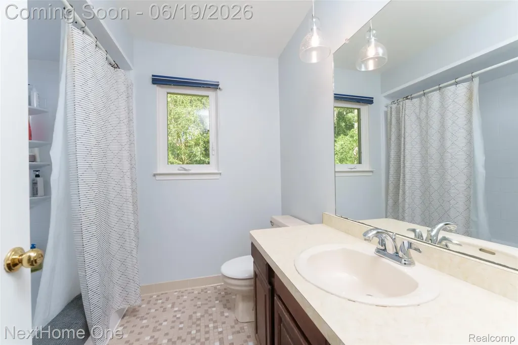 6448 Grand Circle Drive Genoa Township MI 48116