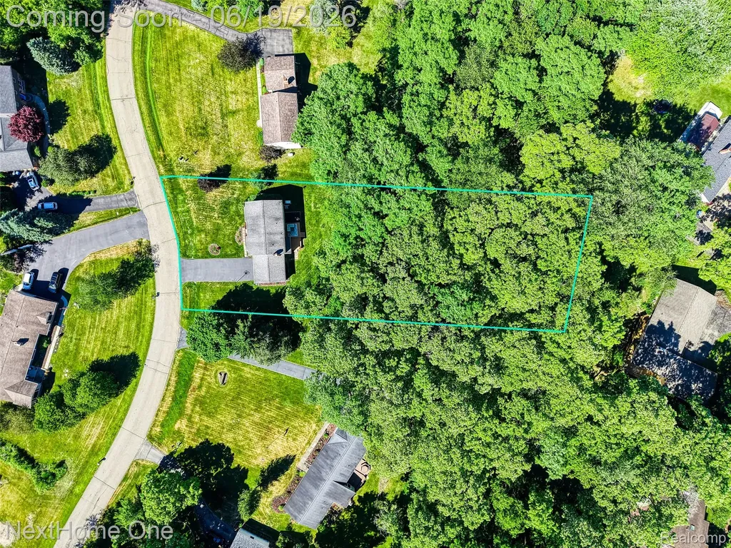 6448 Grand Circle Drive Genoa Township MI 48116
