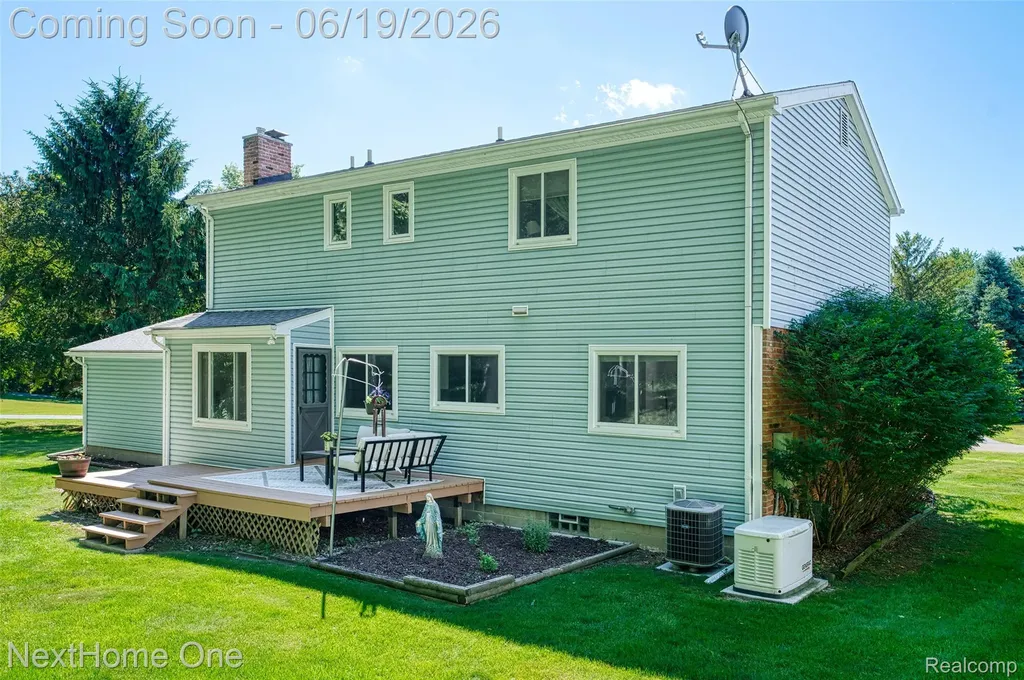 6448 Grand Circle Drive Genoa Township MI 48116