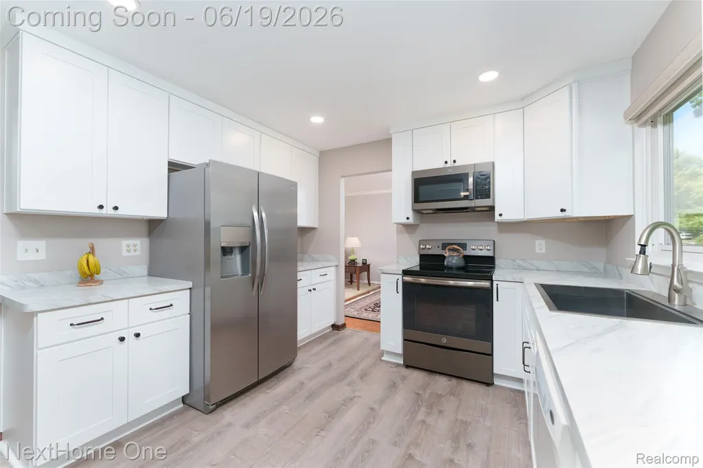 6448 Grand Circle Drive Genoa Township MI 48116