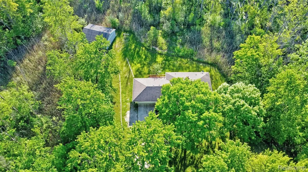 5890 Grange Hall Road Groveland Township MI 48442
