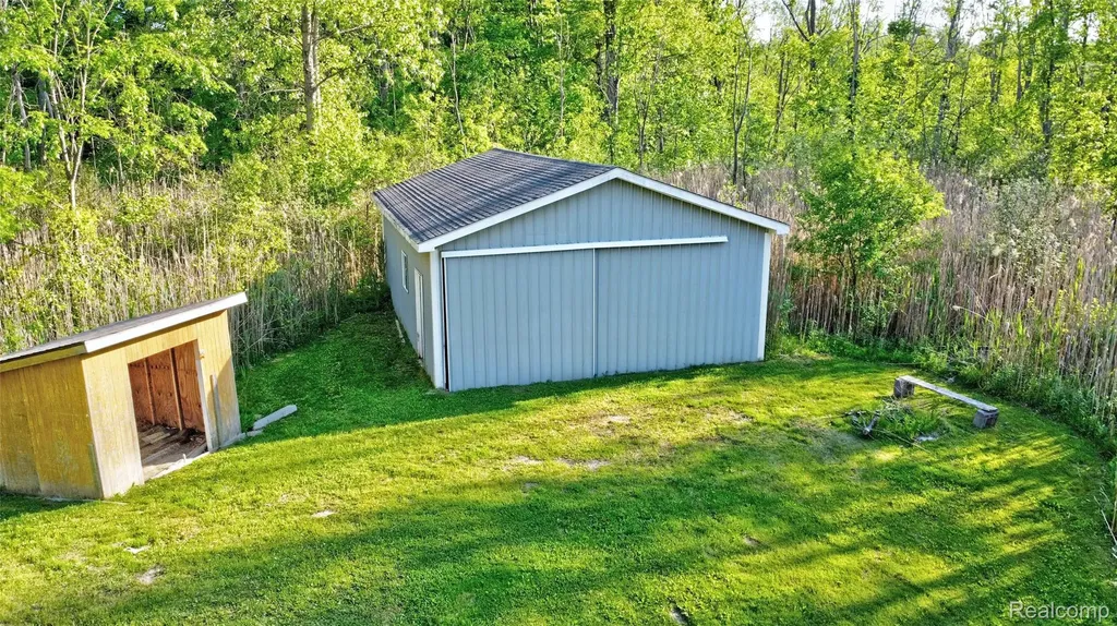 5890 Grange Hall Road Groveland Township MI 48442