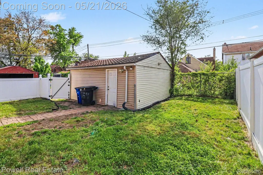 17503 Prairie Street Detroit City MI 48221