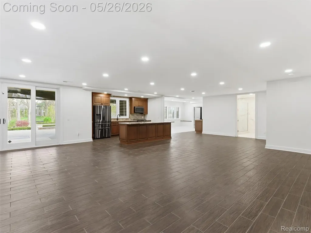 2475 Creekside Court Oakland Charter Township MI 48306