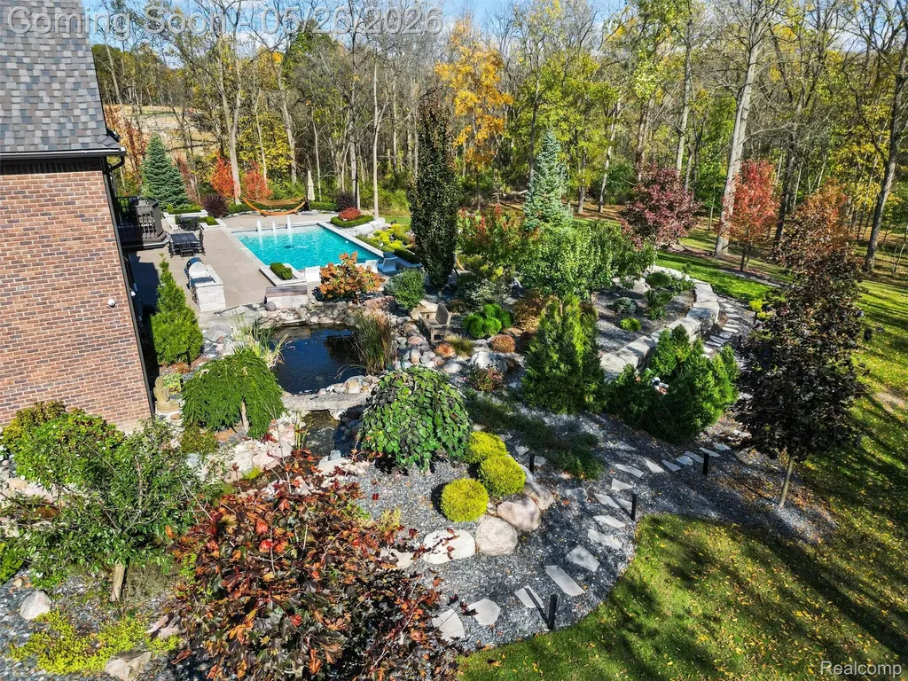 2475 Creekside Court Oakland Charter Township MI 48306