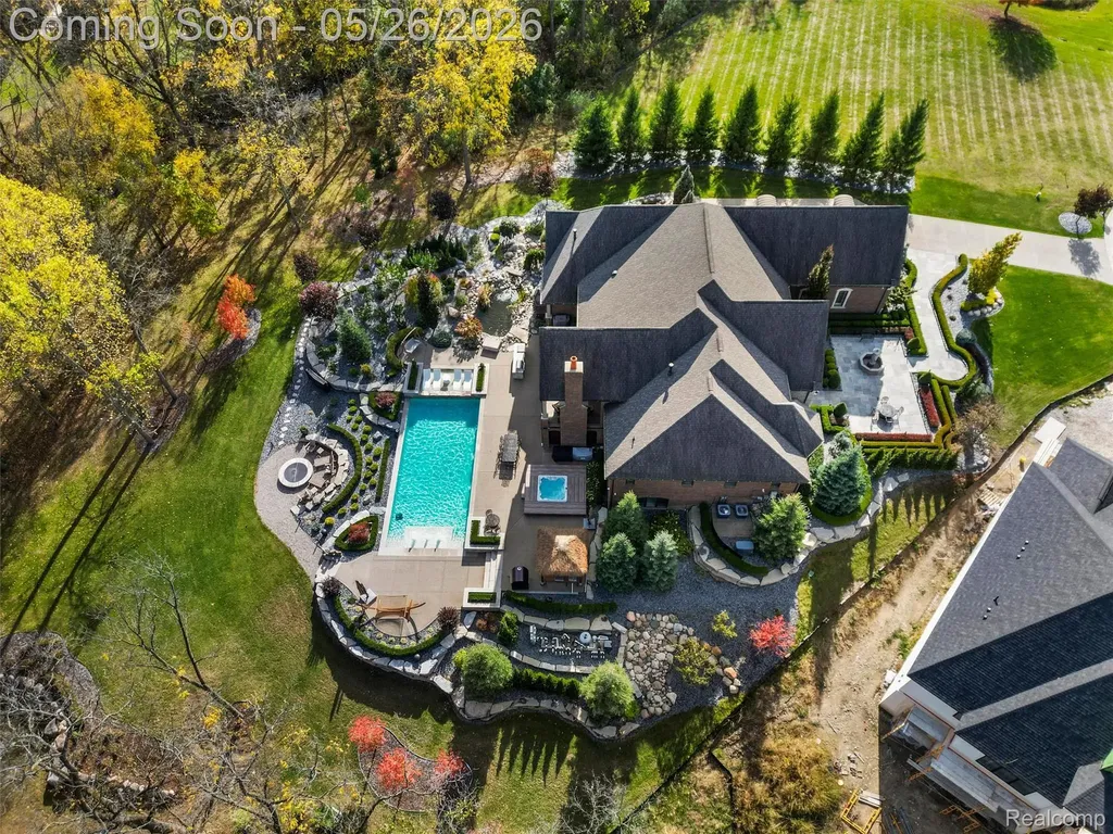 2475 Creekside Court Oakland Charter Township MI 48306