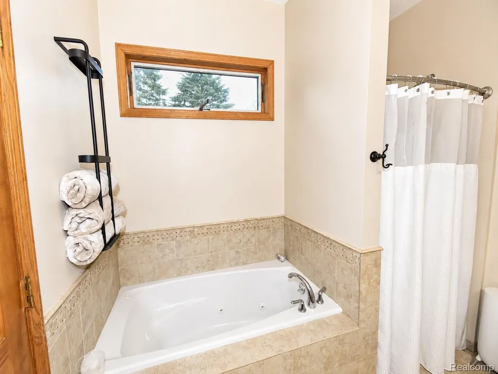 12390 Country Creek Drive Atlas Township MI 48438