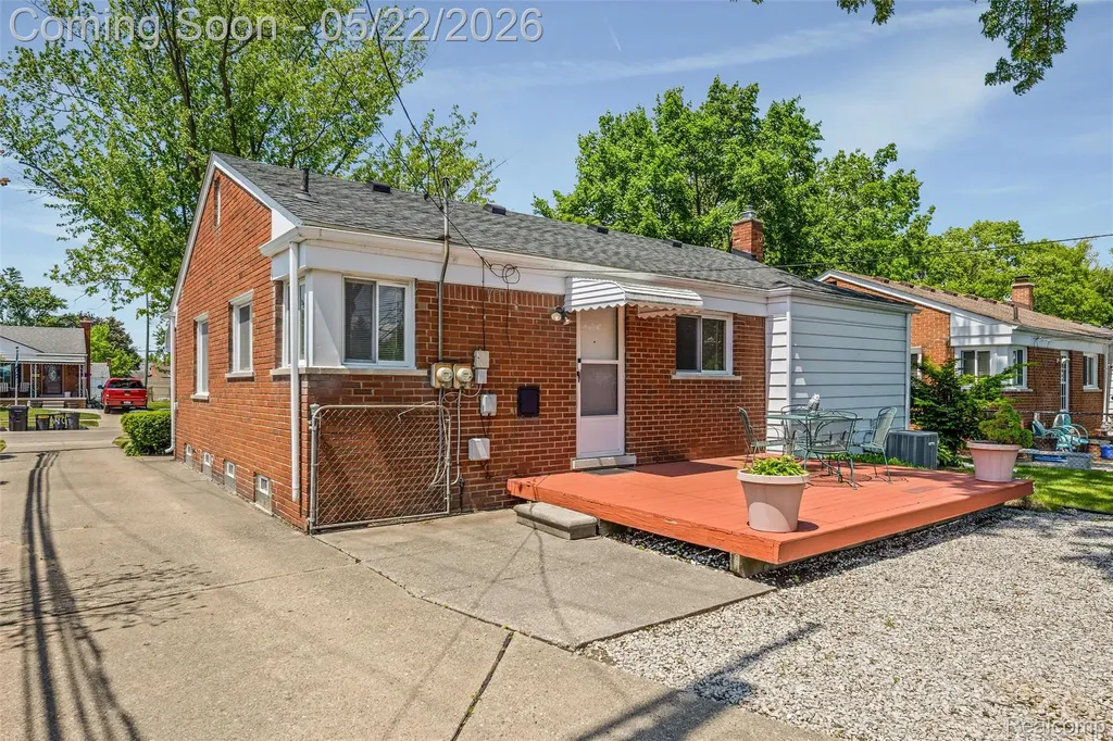 11720 Nathaline Redford Charter Township MI 48239