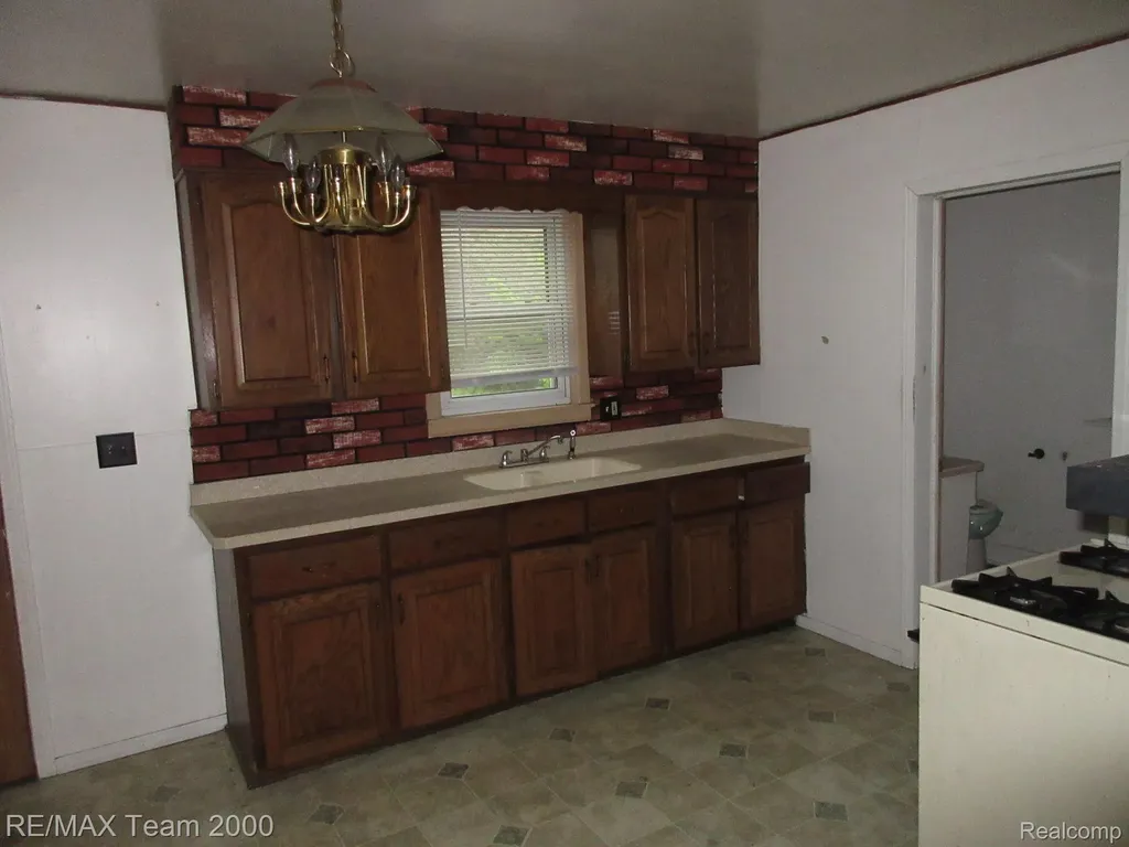 604 Smith Street Monroe City MI 48161