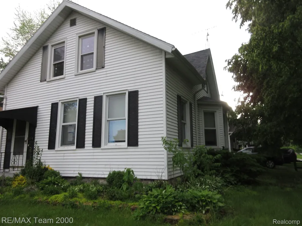 604 Smith Street Monroe City MI 48161