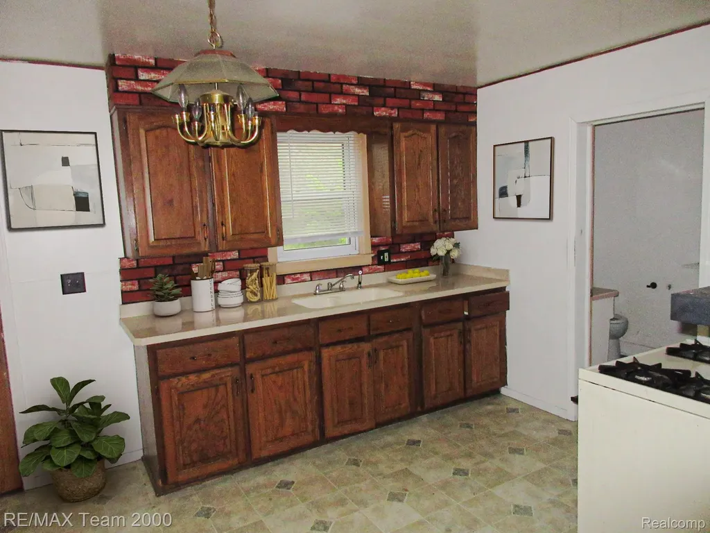 604 Smith Street Monroe City MI 48161