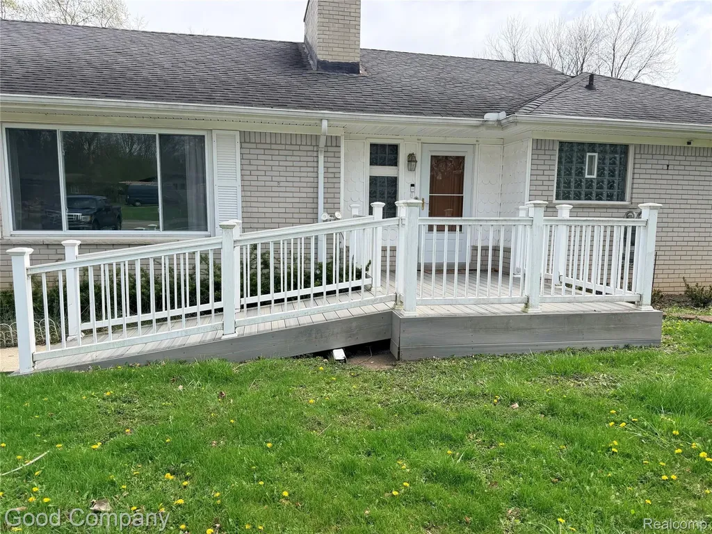 25400 Springbrook Drive Farmington Hills City MI 48336