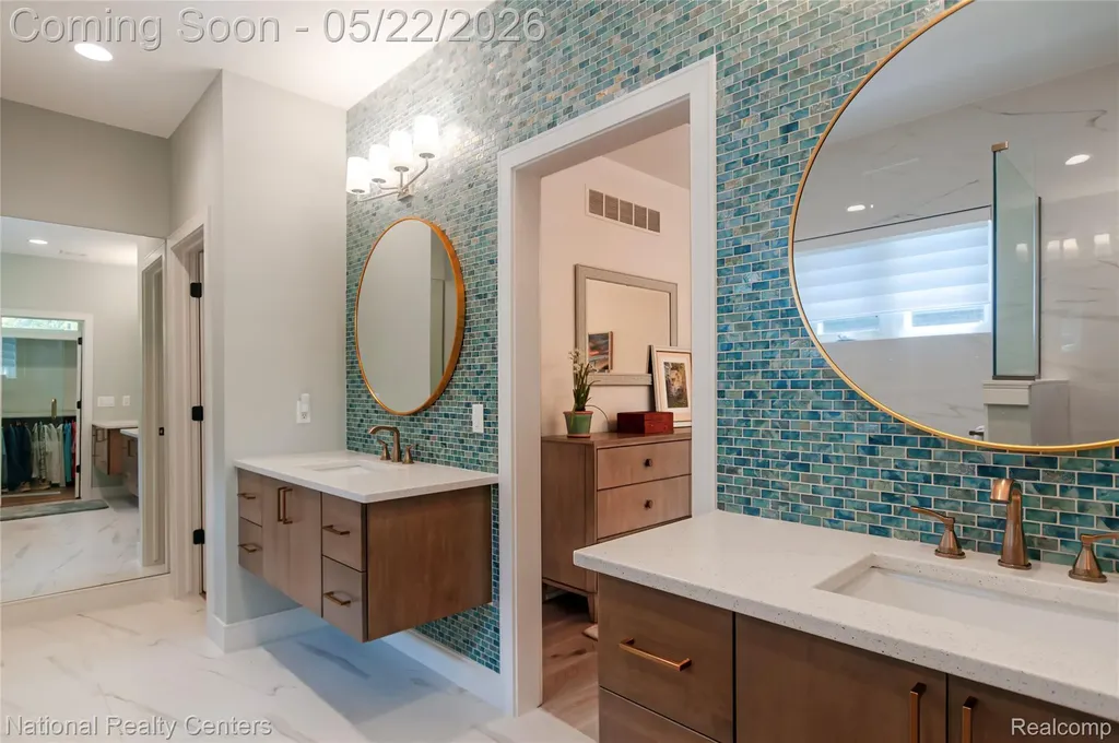 14170 Kings Park Court Shelby Charter Township MI 48315
