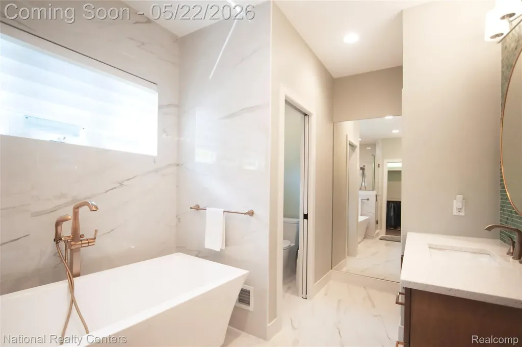 14170 Kings Park Court Shelby Charter Township MI 48315