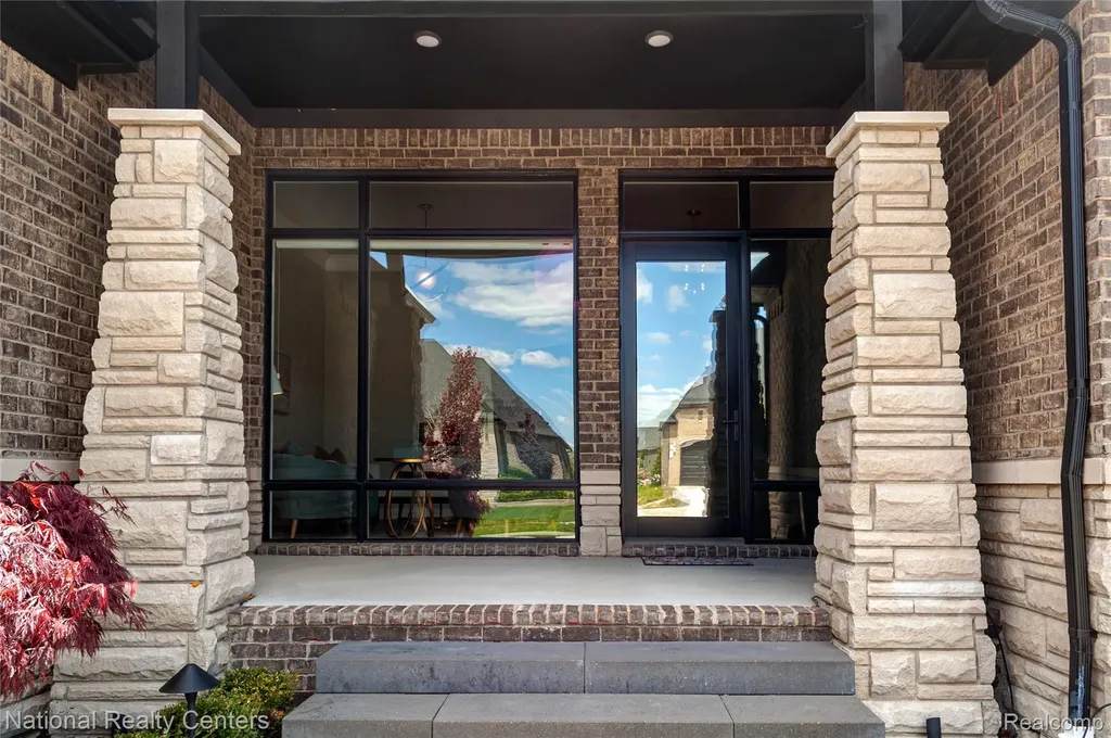 14170 Kings Park Court Shelby Charter Township MI 48315