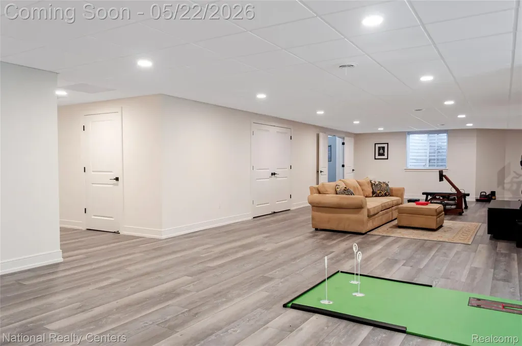 14170 Kings Park Court Shelby Charter Township MI 48315