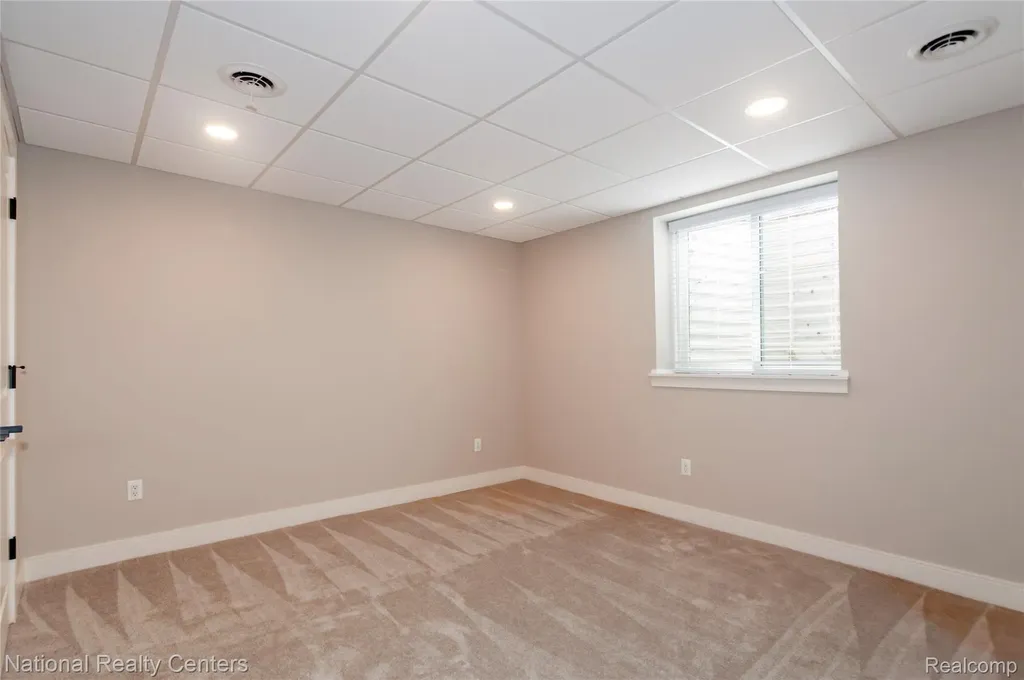 14170 Kings Park Court Shelby Charter Township MI 48315