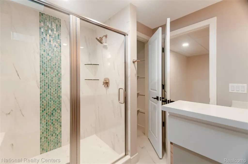14170 Kings Park Court Shelby Charter Township MI 48315