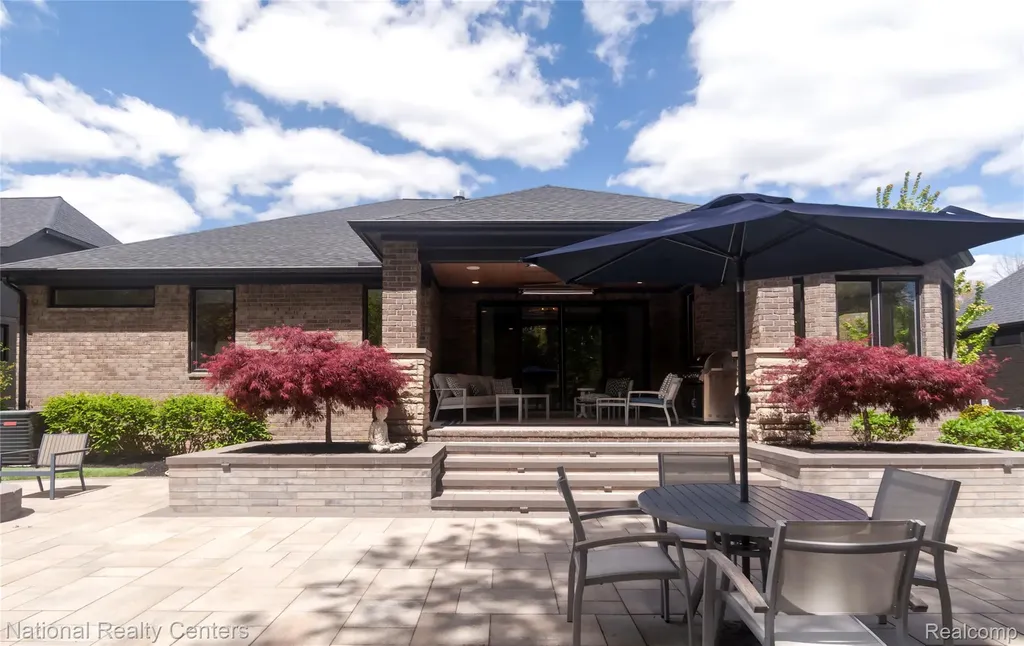 14170 Kings Park Court Shelby Charter Township MI 48315