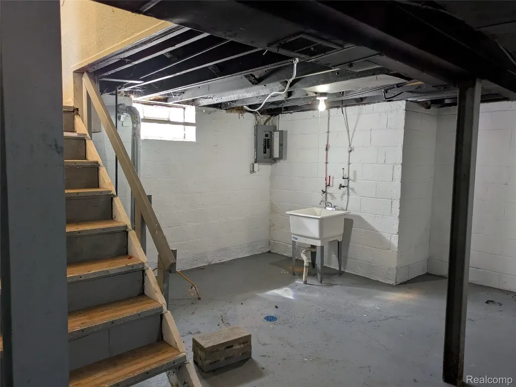9809 Philip Street Detroit City MI 48224