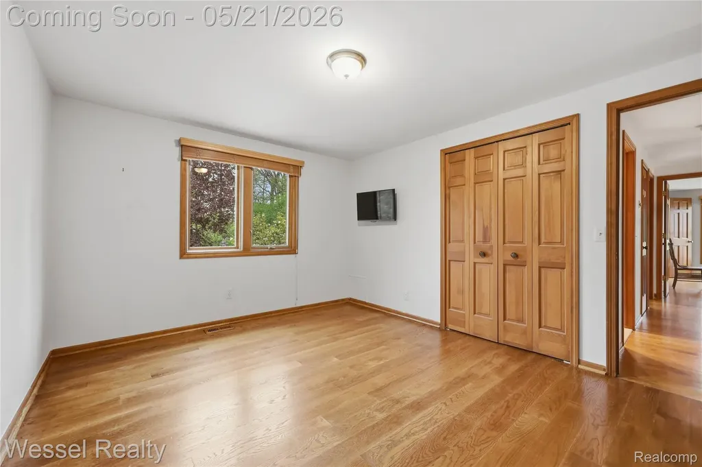 3368 Salem Drive Rochester Hills City MI 48306