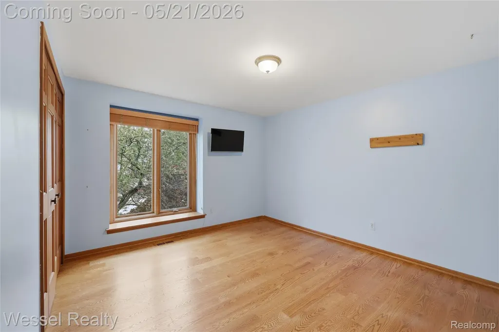 3368 Salem Drive Rochester Hills City MI 48306