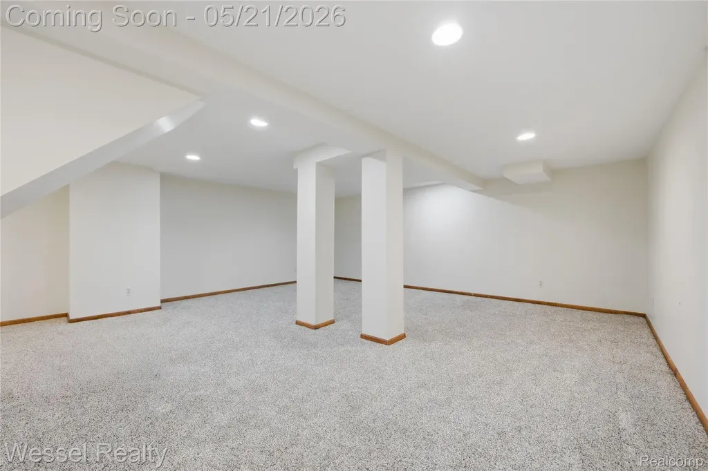 3368 Salem Drive Rochester Hills City MI 48306