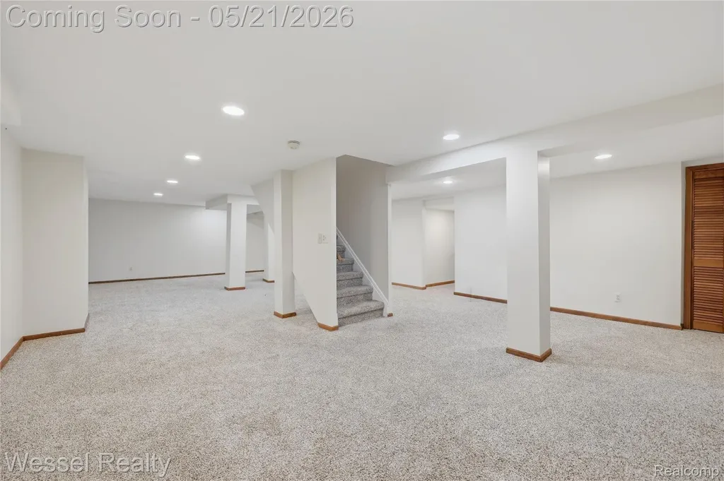 3368 Salem Drive Rochester Hills City MI 48306