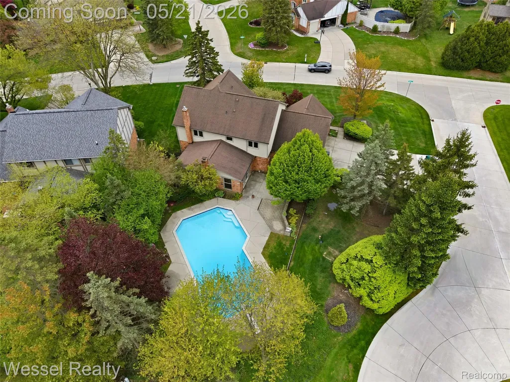 3368 Salem Drive Rochester Hills City MI 48306