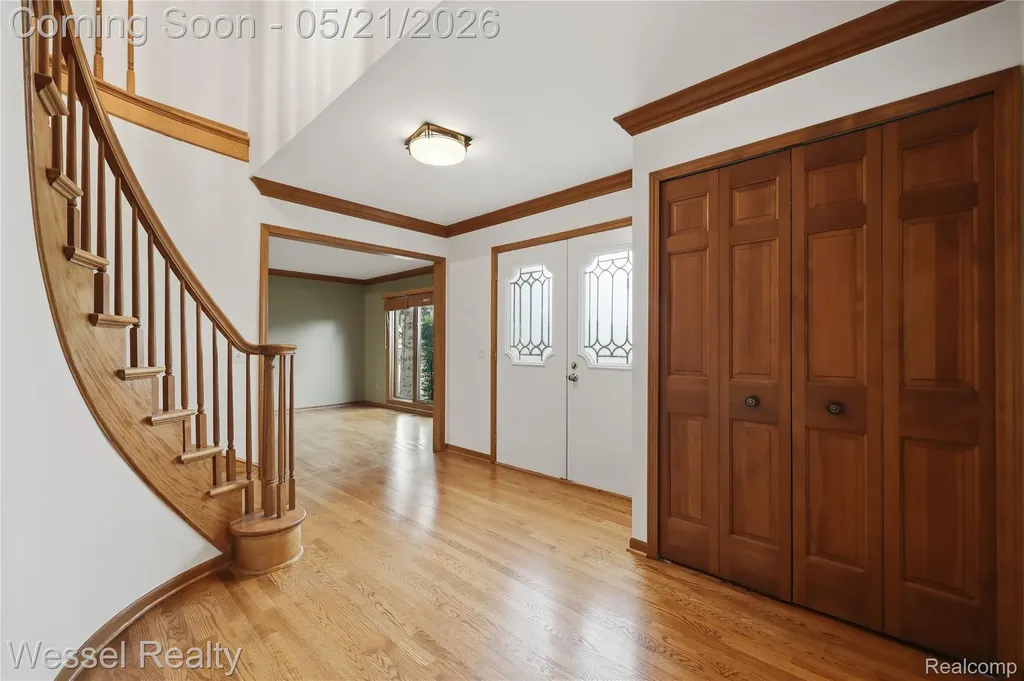 3368 Salem Drive Rochester Hills City MI 48306